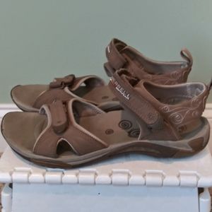 Merrell Continuum Sandals